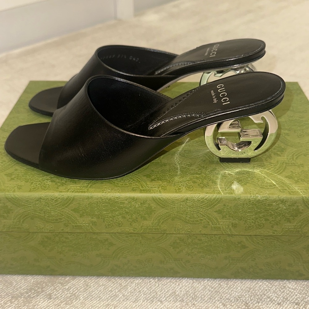 Gucci interlocking G leather mule